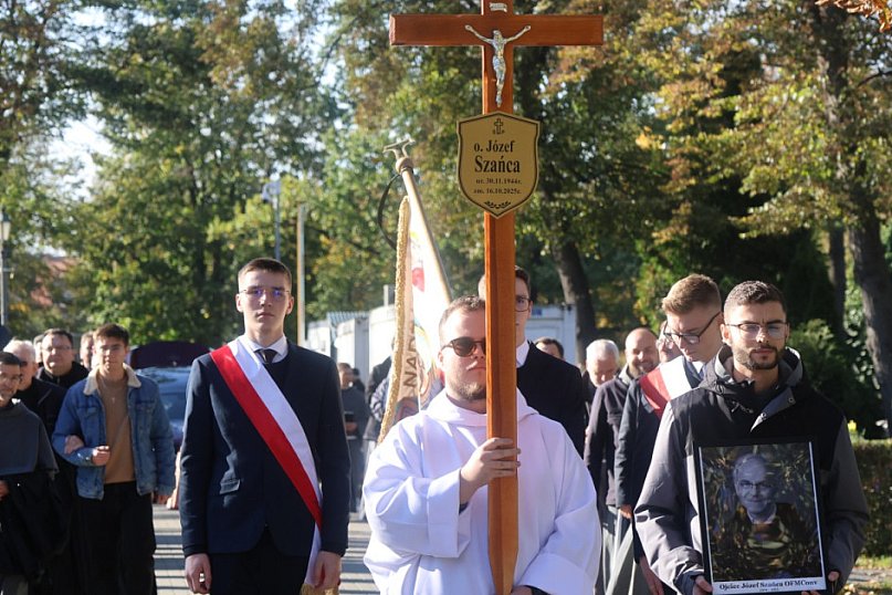 Legnica oddała cześć zmarłemu duchownemu