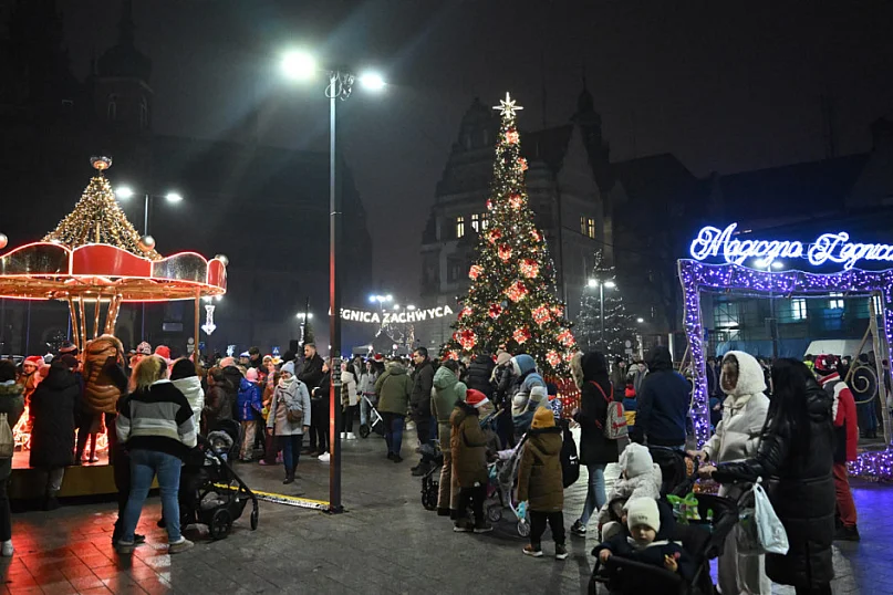 Magia w Legnicy! ✨ Tysiące Świateł Rozbłysło