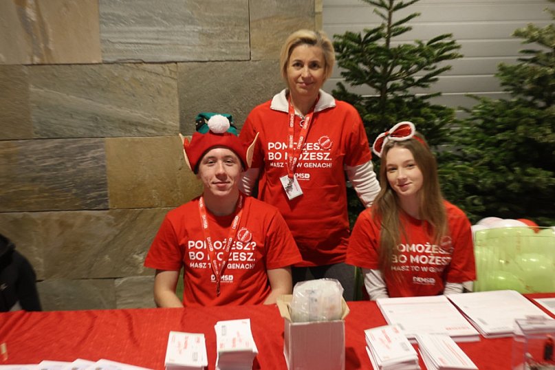 Uczniowie ZSS rejestrują dawców szpiku