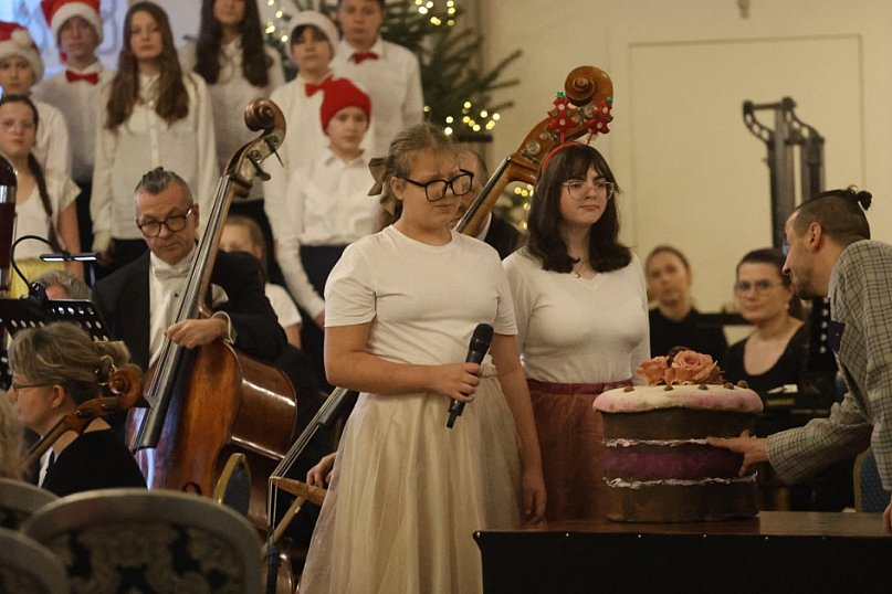 „Opowieść wigilijna” zachwyciła w Sali Królewskiej