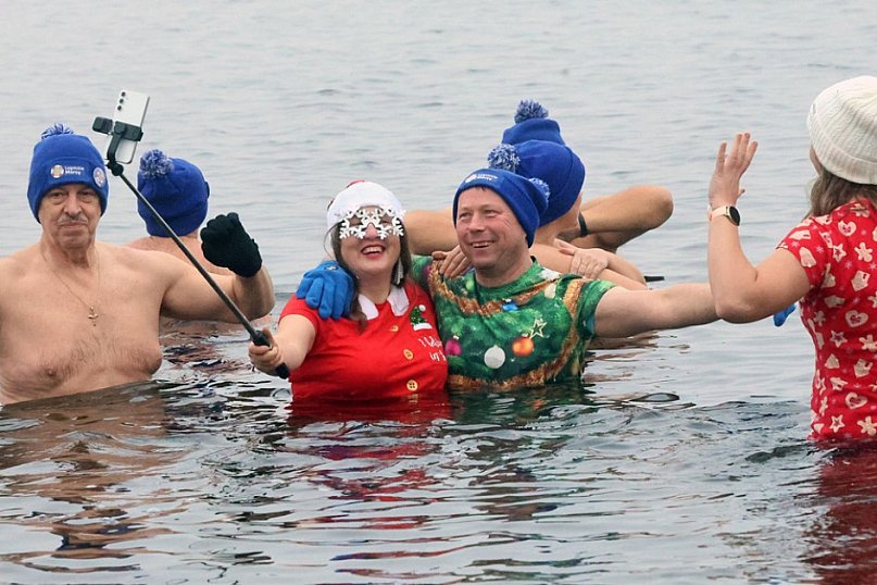 Legnickie Morsy wskoczyły do lodowatej wody