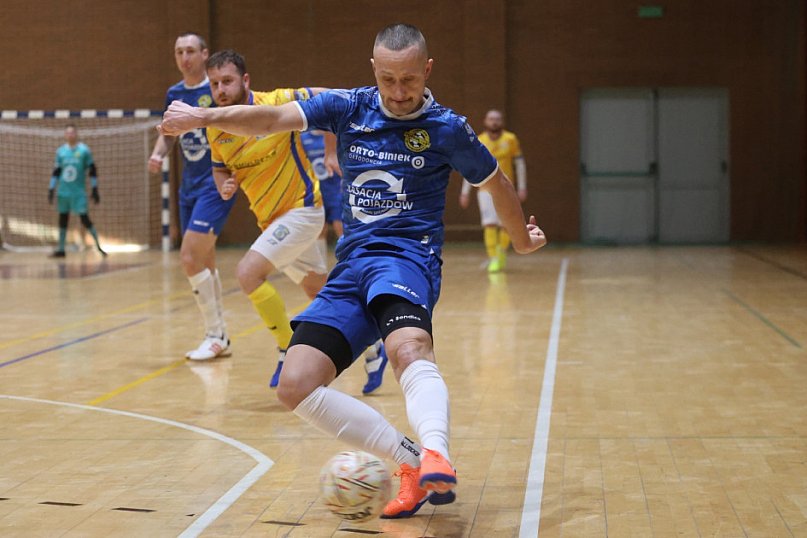 Gospodarze bezlitośni – wygrywają 17:2!