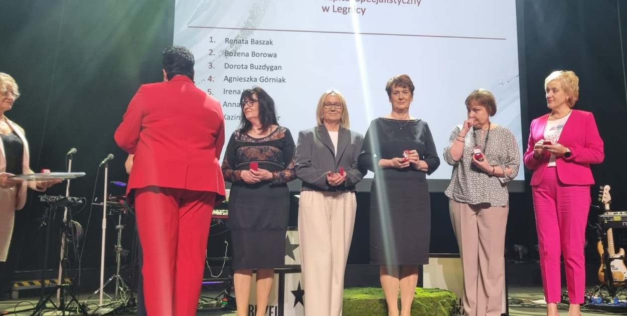 Pracownicy Szpitala w Legnicy z odznaczeniami „Bene Meritus”