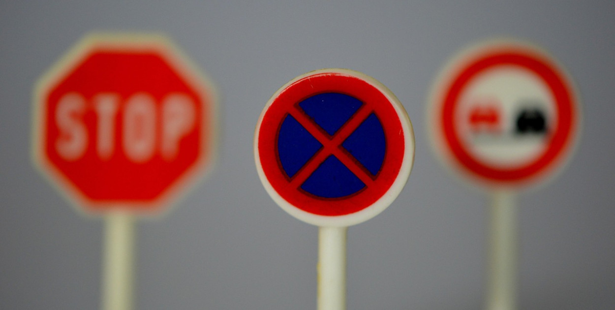 Znaki drogowe - co warto wiedzieć? 