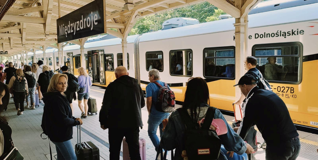 Pierwszy KD Premium Nadmorski już nad morzem. Był pełen