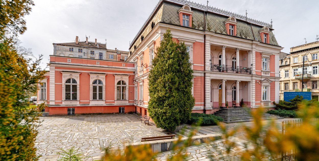 Zabytkowa willa w centrum Legnicy wciąż czeka na nabywcę