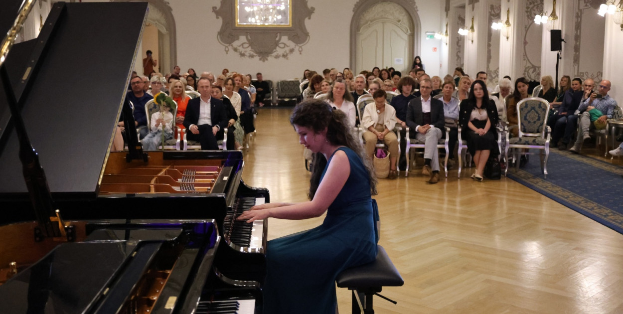 Diana Cooper (Wojciech Obremski)