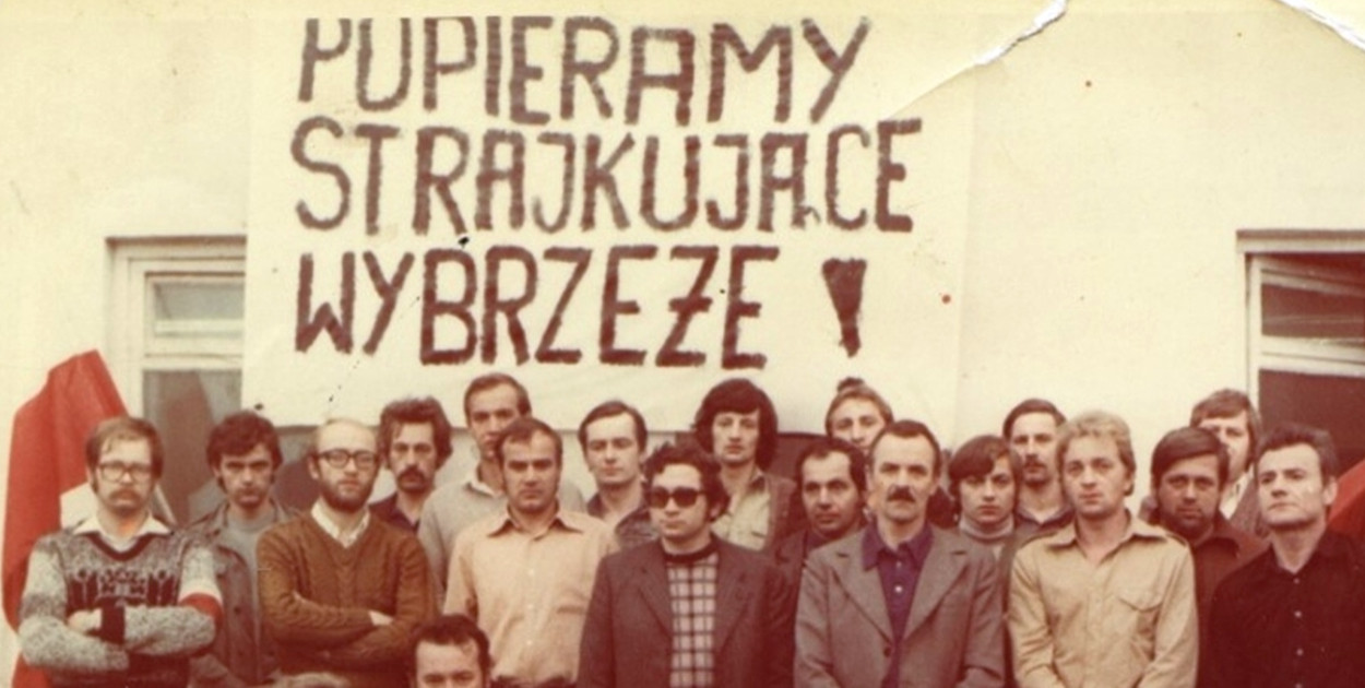 Strajk sierpień 1980. Baza łączności przy Poznańskiej (Arch: Jarek Liszko Kiereński)