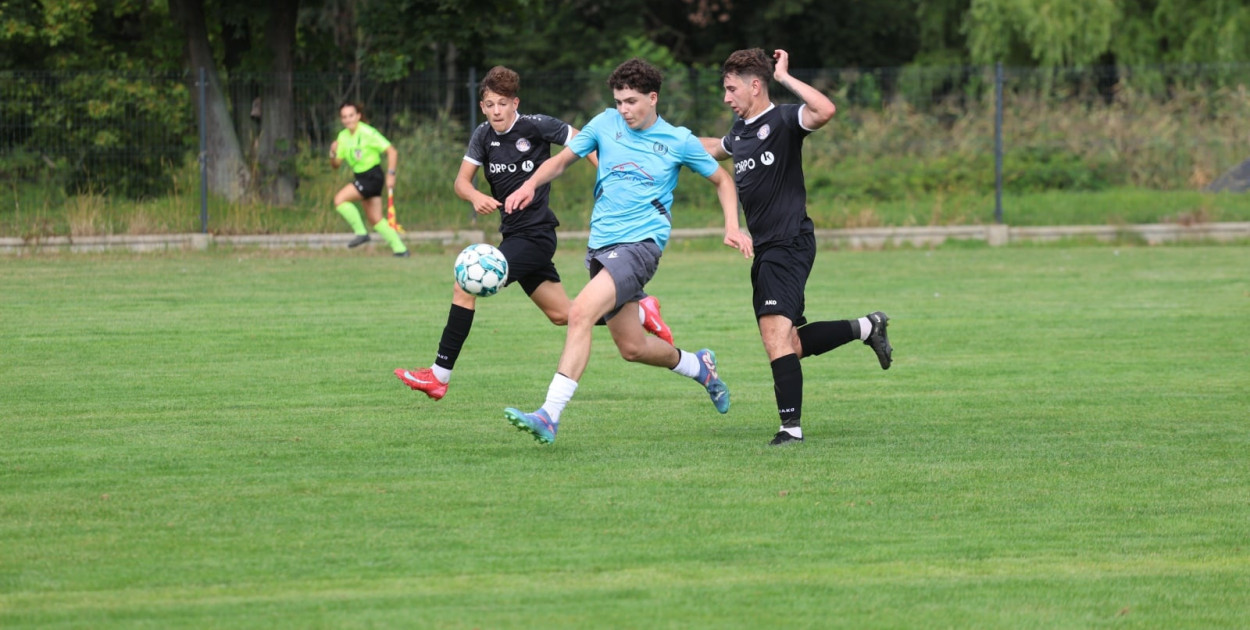 Błękitni Koskowice - Jaworzanka 1946 Jawor (WO)