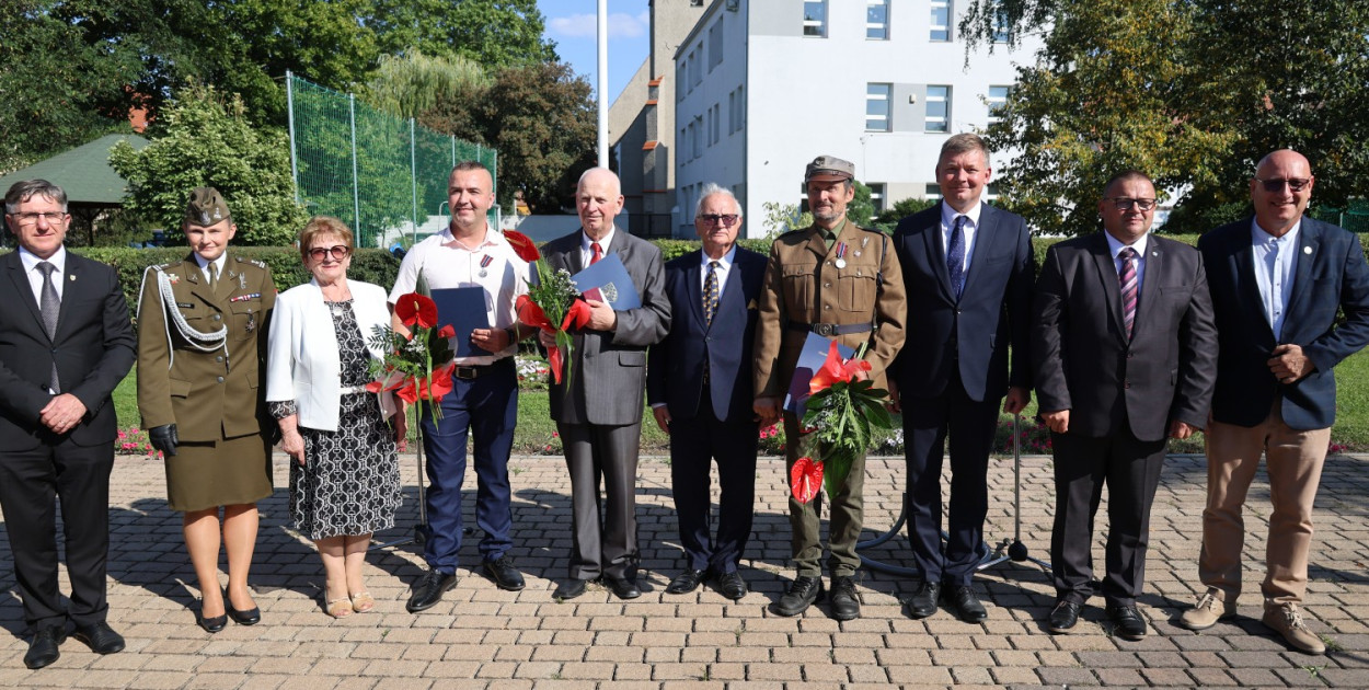 Józef Baran, Piotr Ferens i Jerzy Janicki uhonorowani Medalami „Pro Patria” (Wojciech Obremski lca.pl)