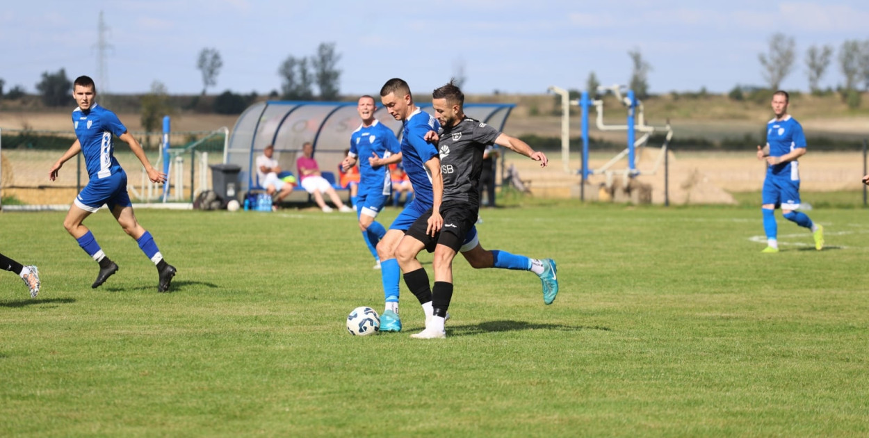 Zryw Kłębanowice - Konfeks Legnica (WO)
