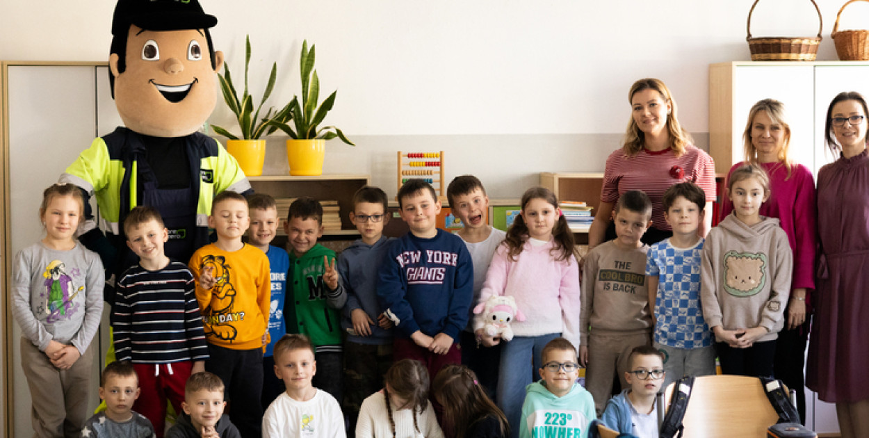 „Akademia Łowców Odpadów” (pap - mediaroom)