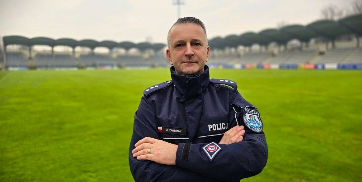 Komisarz Mariusz Zabłotny (źródło: KMP Legncica)
