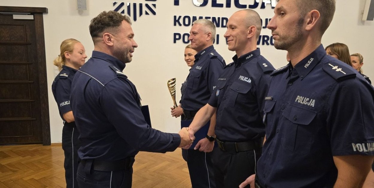 Legniccy kryminalni najlepsi na Dolnym Śląsku (źródło: KMP Legnica)