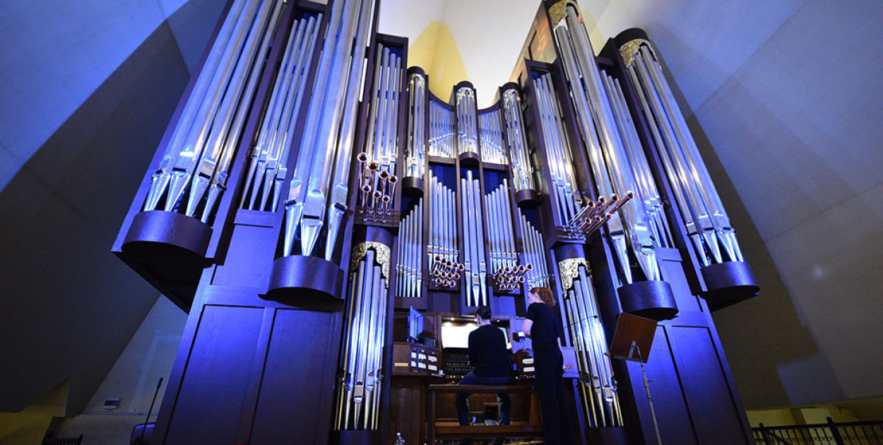 Legnickie Conversatorium Organowe (Piotr FLorek lca.pl)