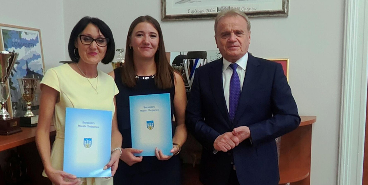 Dwie nauczycielki z chojnowskiego Przedszkola nr 3 odebrały awans zawodowy (źródło: promocja.chojnow.eu)