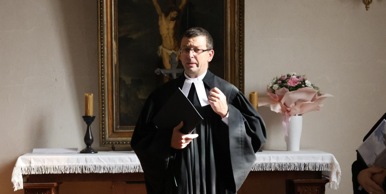 Ksiądz Jerzy Gansel (Wojciech Obremski)