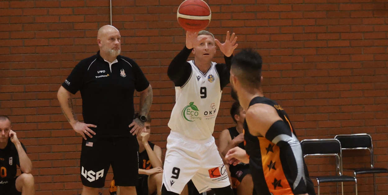  KS Basket Legnica - KKS Siechnice (Wojciech Obremski)