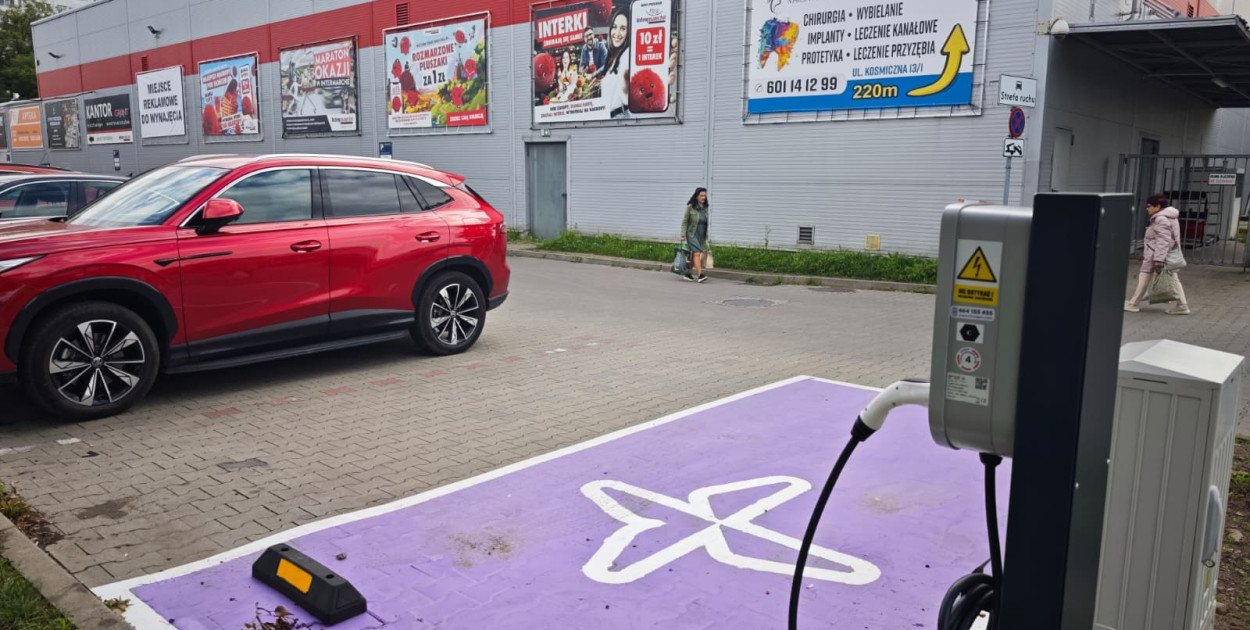 Nowa stacja ładowania samochodów (WP)