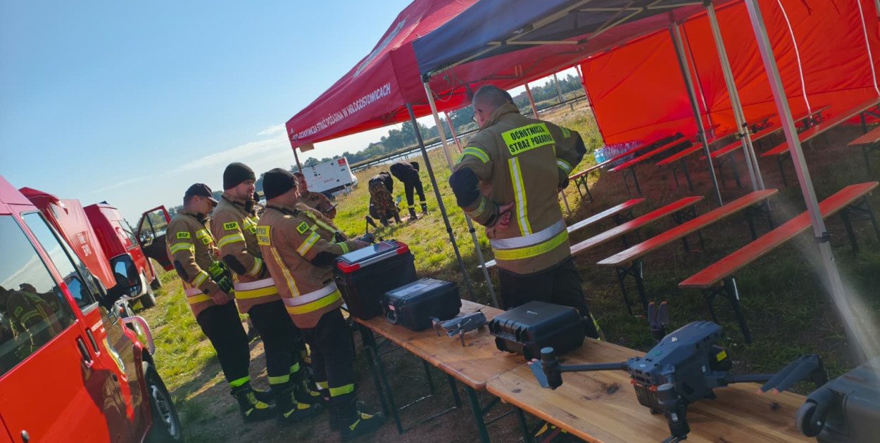 Ćwiczenia zespołów dronowych powiatu legnickiego w Spalonej (asp. Robert Molski, dh Dawid Kipa)