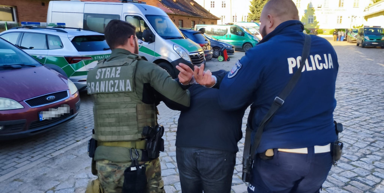 Policjanci i pogranicznicy odzyskali kampera wartego ponad 200 tys. zł (źródło: nadodrzanski.strazgraniczna.pl)