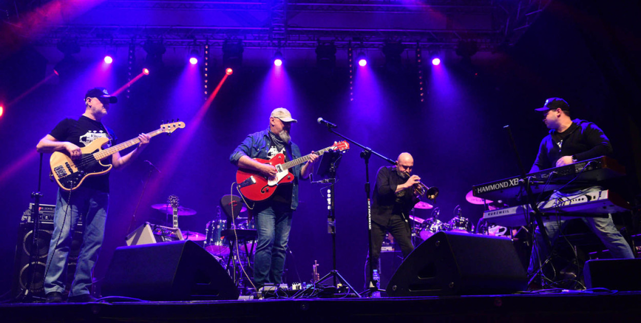 Plug’n’Blues (Piotr Florek lca.pl)