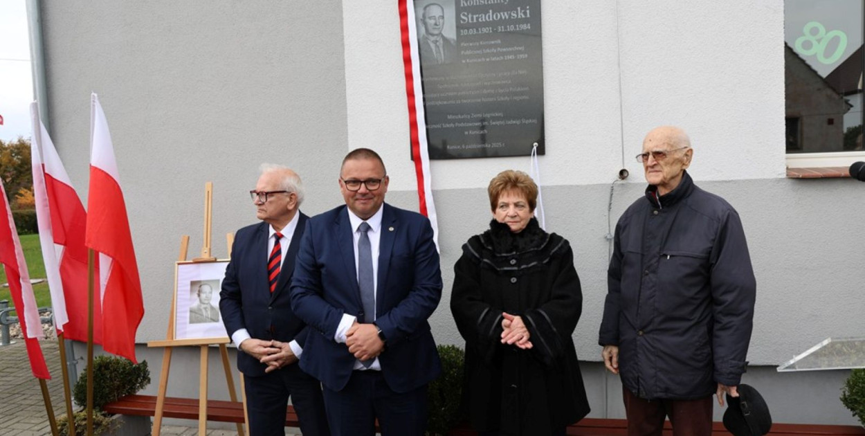 Odsłonięto tablicę pamięci Konstantego Stradowskiego (Jacek Stacewicz)