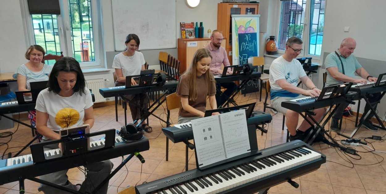 Holistic Music Lab Legnica (Mat. prasowy)