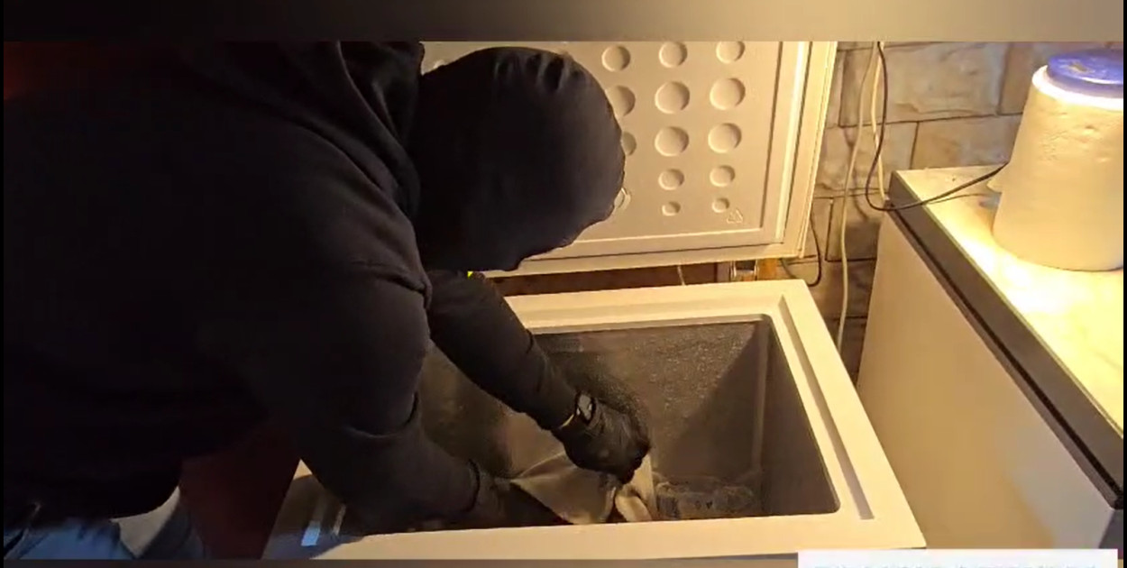 Policjanci z Legnicy rozbili laboratorium metamfetaminy warte miliony (źródło: KMP Legnica)