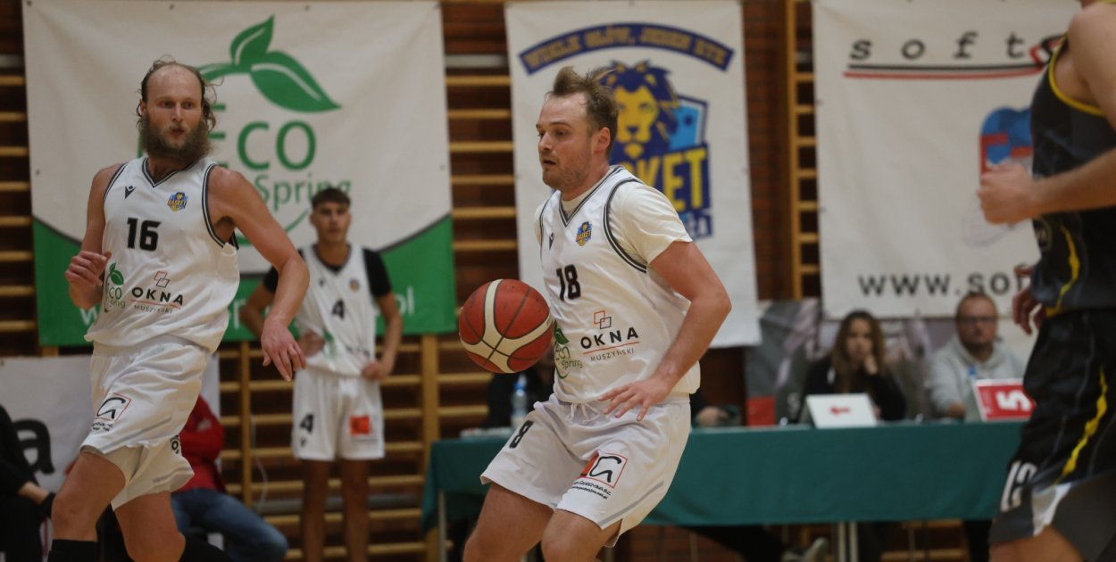 KS Basket Legnica - Chrobry XXI Kłodzko  (Wojciech Obremski)