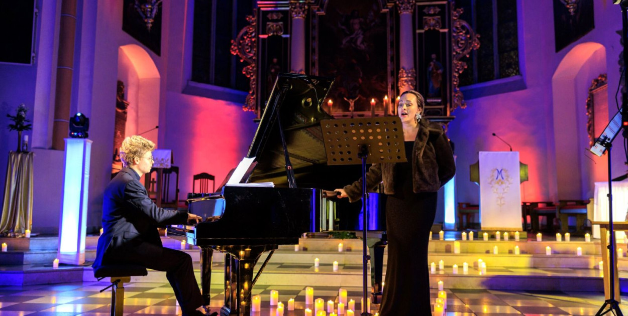 Wieczory z muzyką Chopina w Legnickim Polu i Chojnowie (Joanna Zieziula)