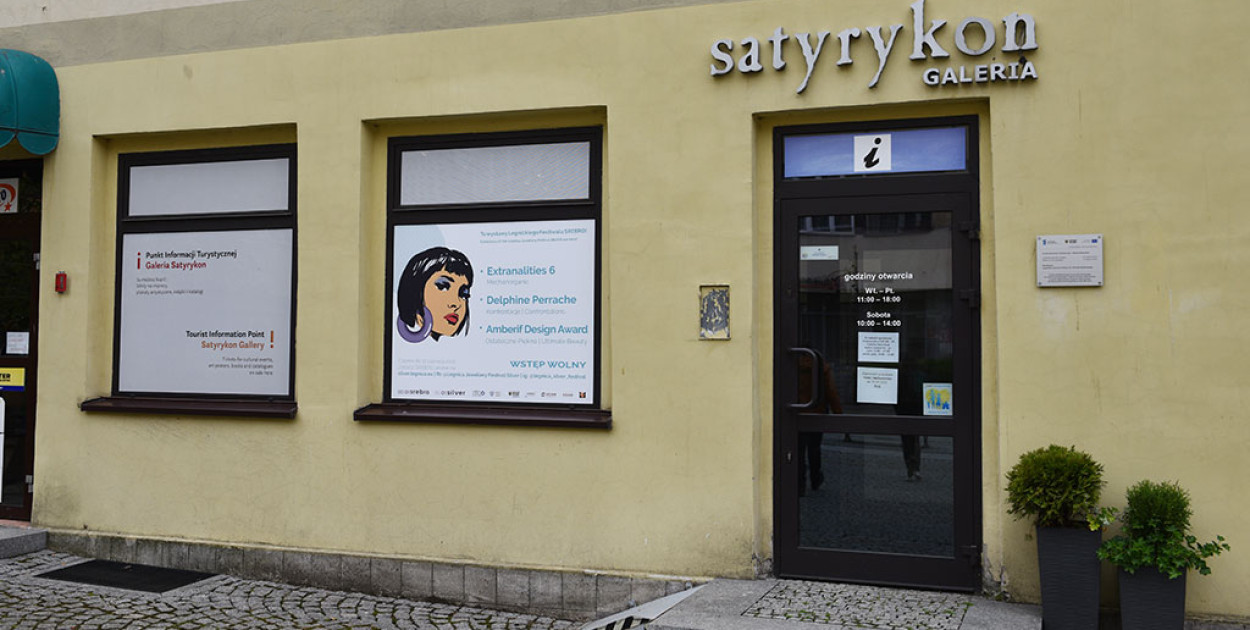 Galeria Satyrykon (Piotr Florek lca.pl)