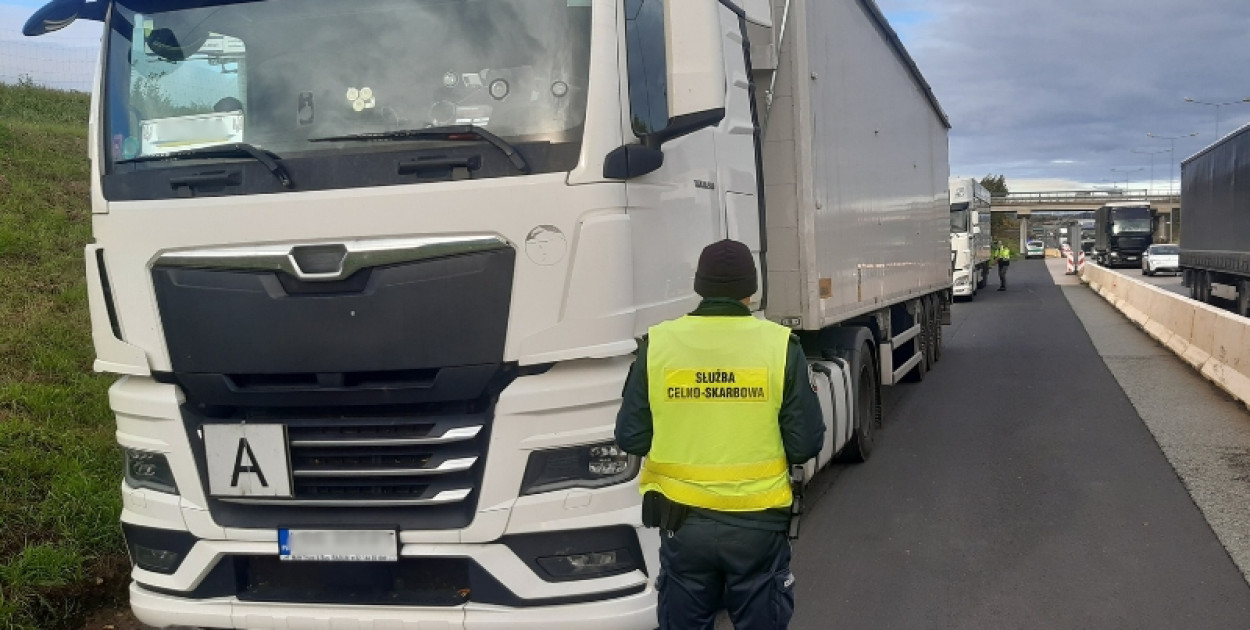 KAS udaremniła przewóz 37 ton odpadów z Niemiec (mat. prasowe)