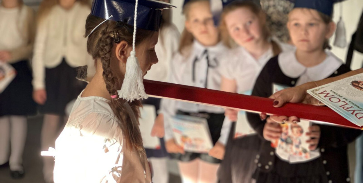 Pierwszaki z Bartoszowa dołączyły do szkolnej społeczności (mat. prasowe)