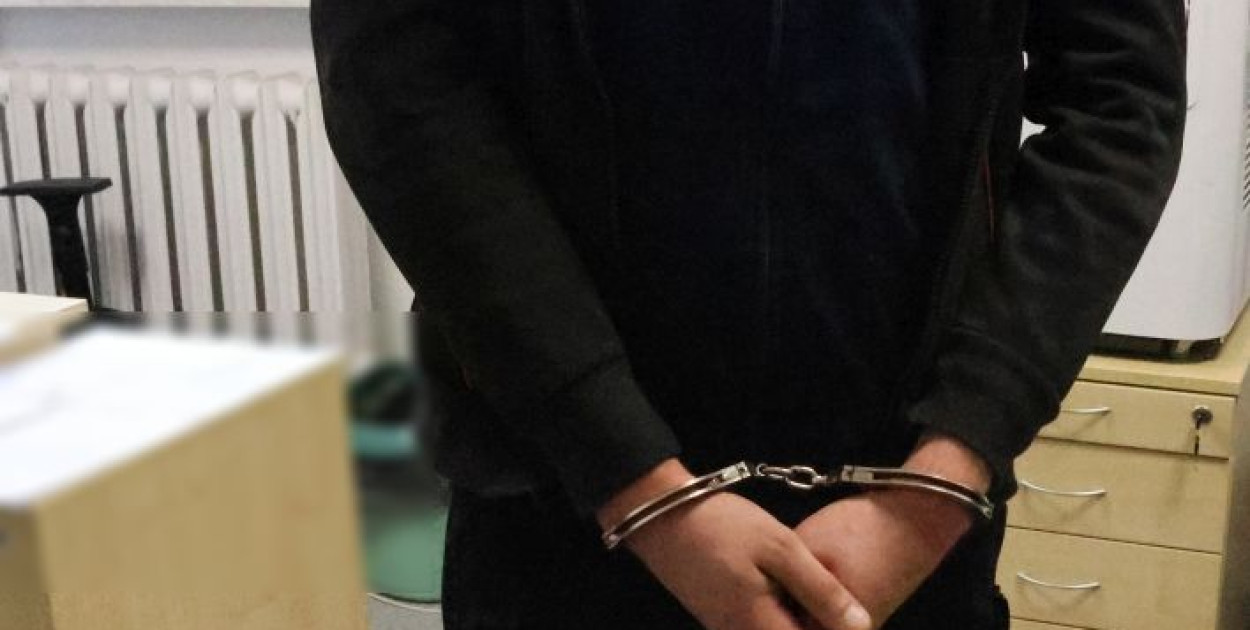 Kamery nagrały jak kradł kable (źródło: KPP Lubin)