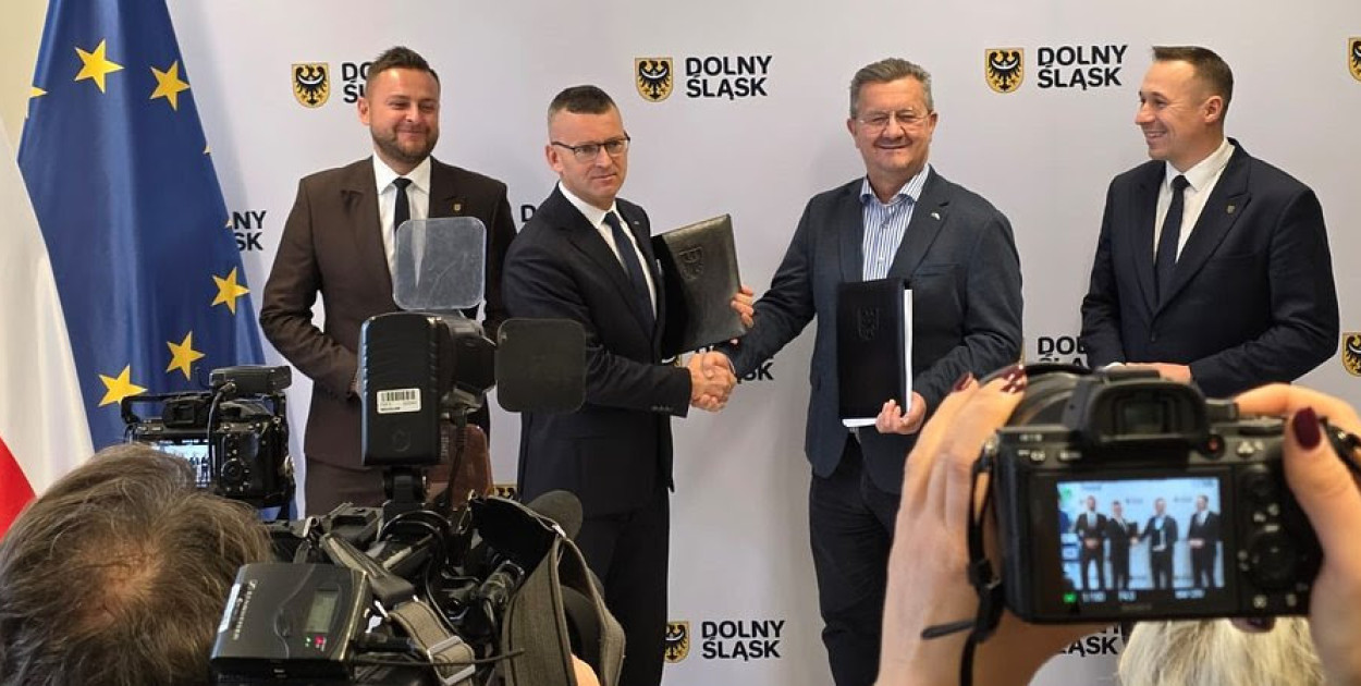 Koleje Dolnośląskie podpisały kolejną umowę z PESA Bydgoszcz (mat. prasowe)