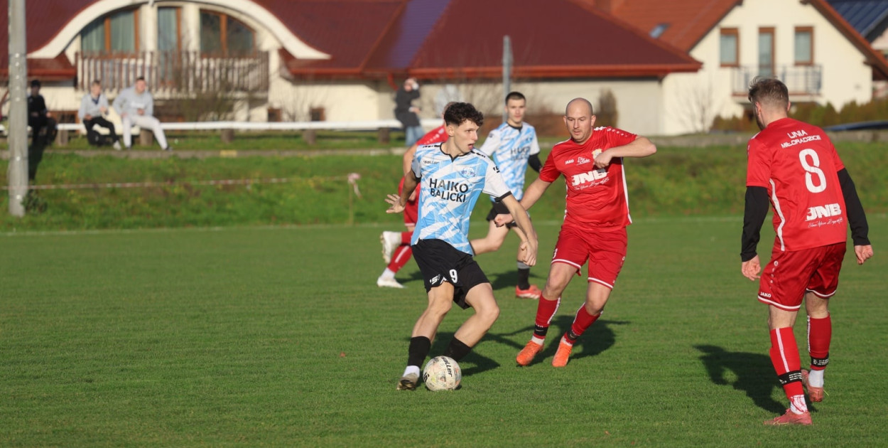 Dąb Stowarzyszenie Siedliska – Unia Miłoradzice (WO)