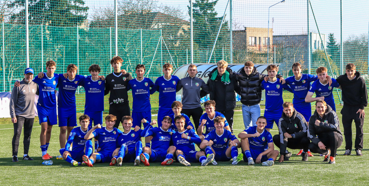Miedź Legnica U19 (miedzlegnica.eu)