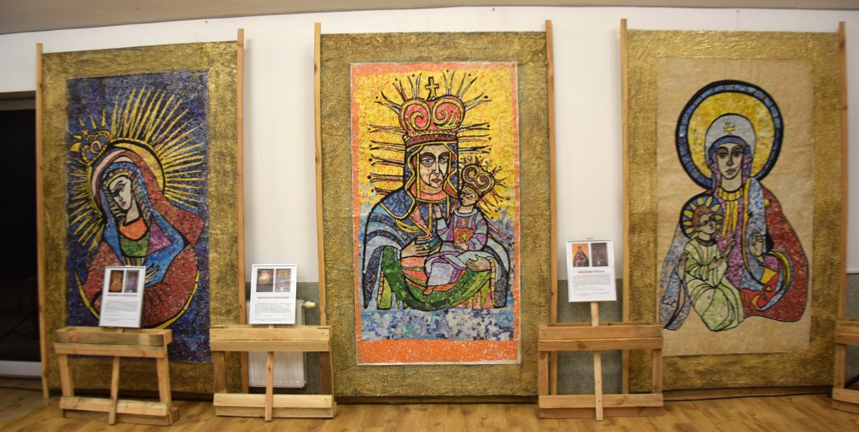 Madonny Kresowe w mozaice recyklingowej (Mat. prasowy)