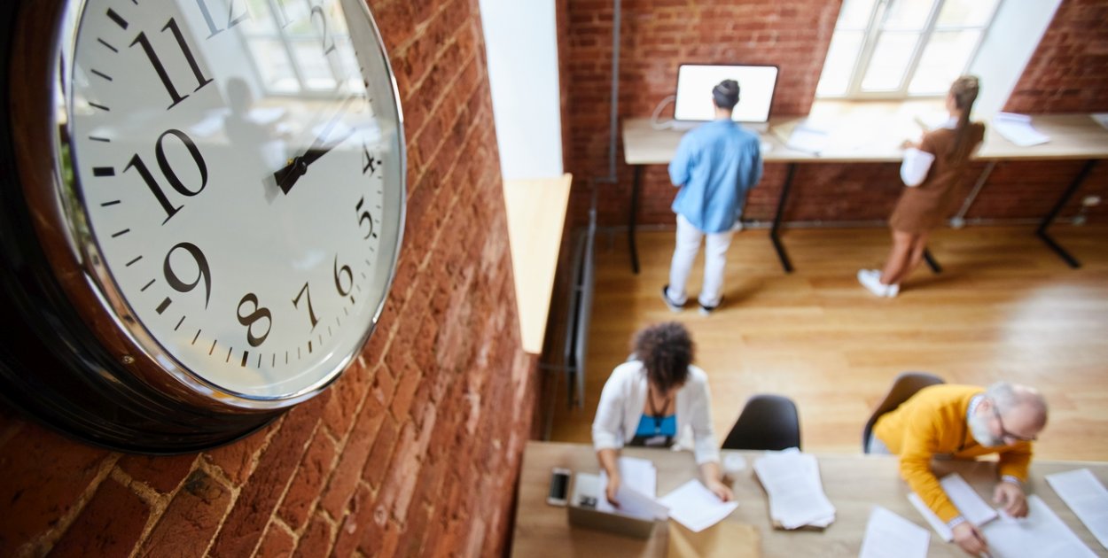 Aplikacja do liczenia godzin pracy