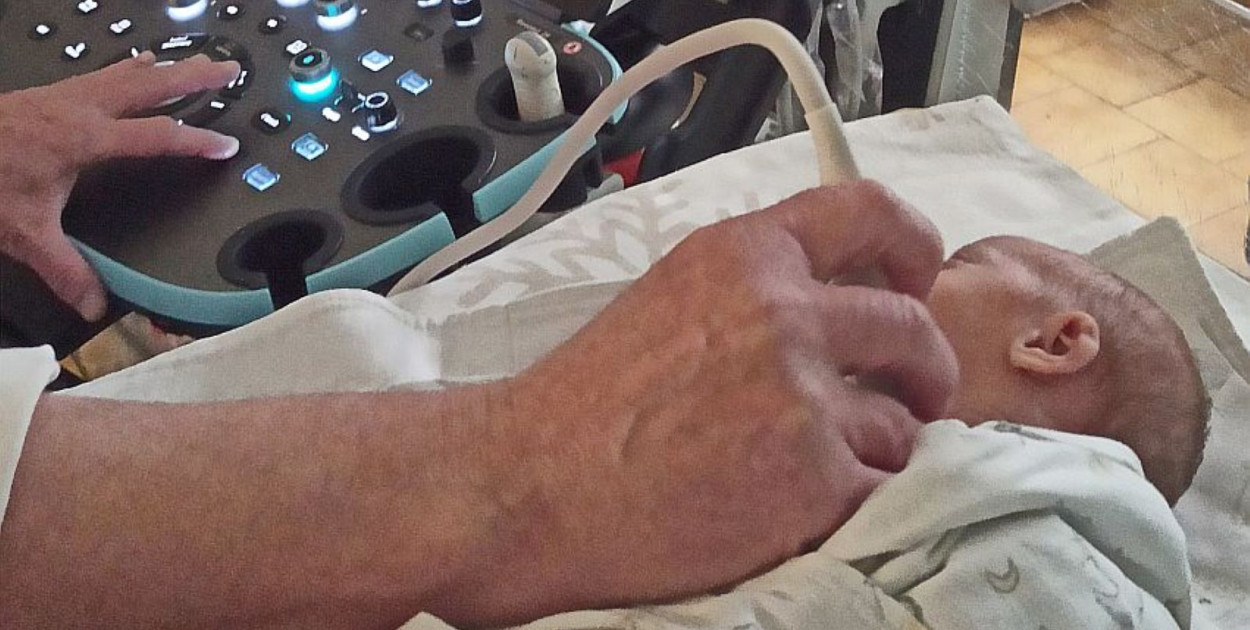 Ten sprzęt ułatwi lekarzom diagnozowanie wcześniaków i noworodków (mat. prasowe)