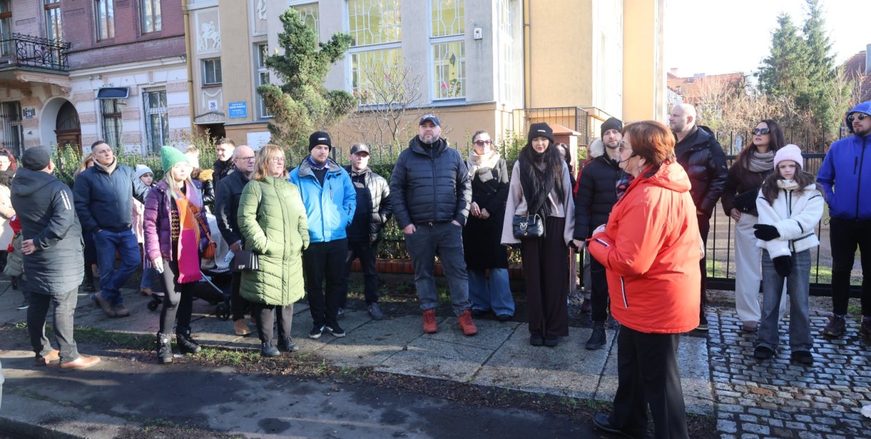 Legnicki spacer z tajemnicą Tarninowa (Wojciech Obremski)
