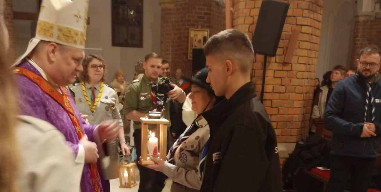 Betlejemskie Światło Pokoju już na ziemi legnickiej (mat. prasowe)