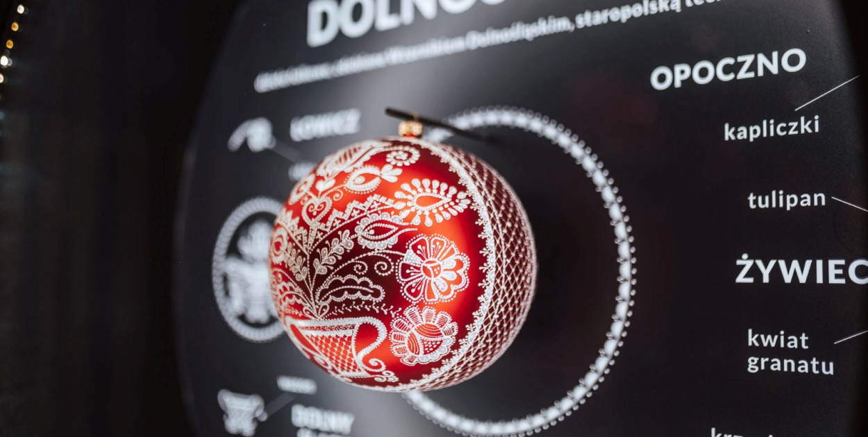 Dolnośląska bombka na znaczku (mat. prasowe)