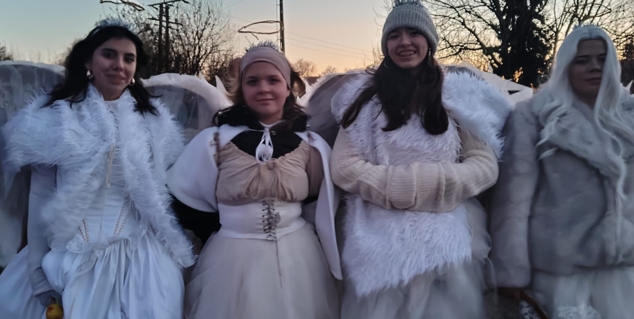 Teatr z Siedlisk kolęduje w gminie Miłkowice (źródło: Fb. Amatorski teatr w Siedliskach im. Edwarda Koguta)