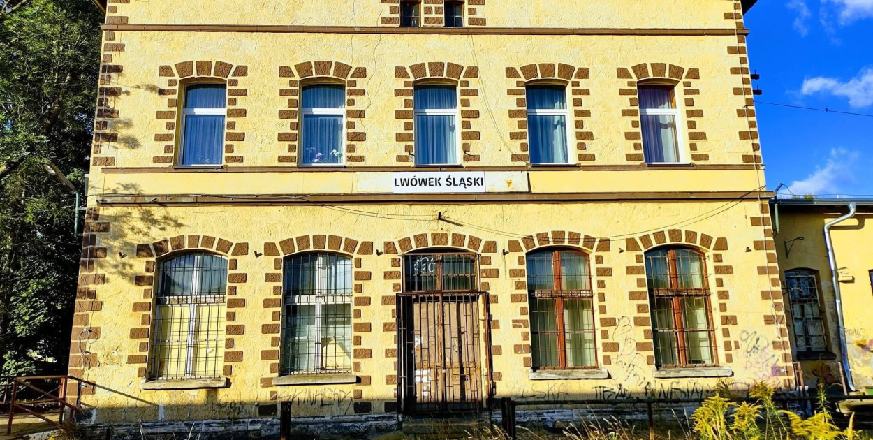 Dworzec kolejowy (fot: Daniel i Marcin Korol)