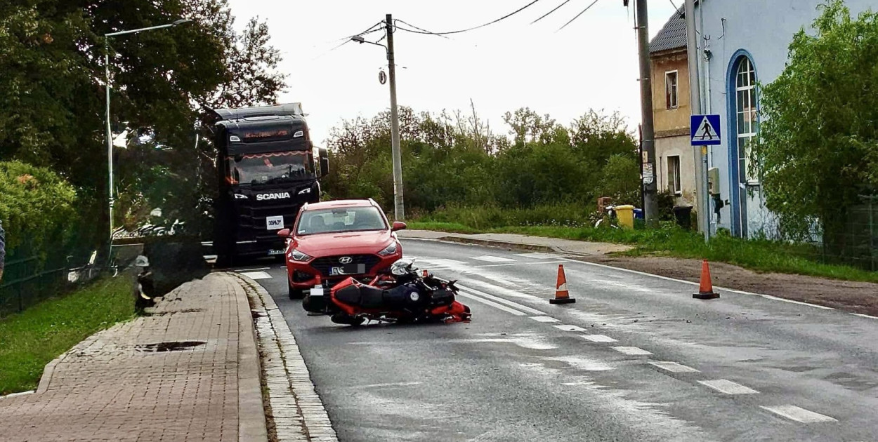 Wypadek w Golance Dolnej (źródło: Dolnośląskie Alarmowo)