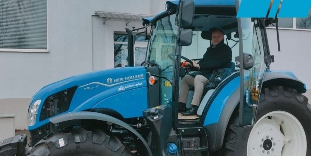 Nowy ciągnik dla gminy Krotoszyce (mat. prasowe)