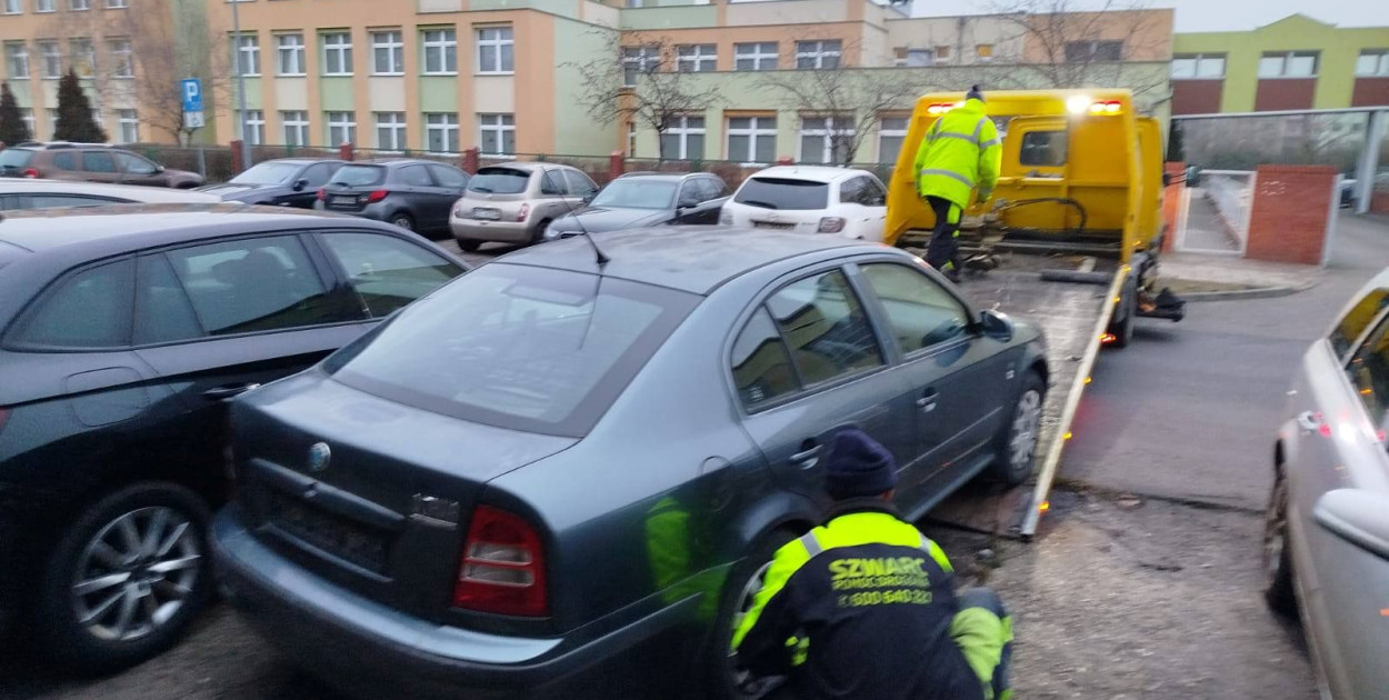 Źle zaparkowałeś przy skrzyżowaniu? Straż miejska odholuje auto