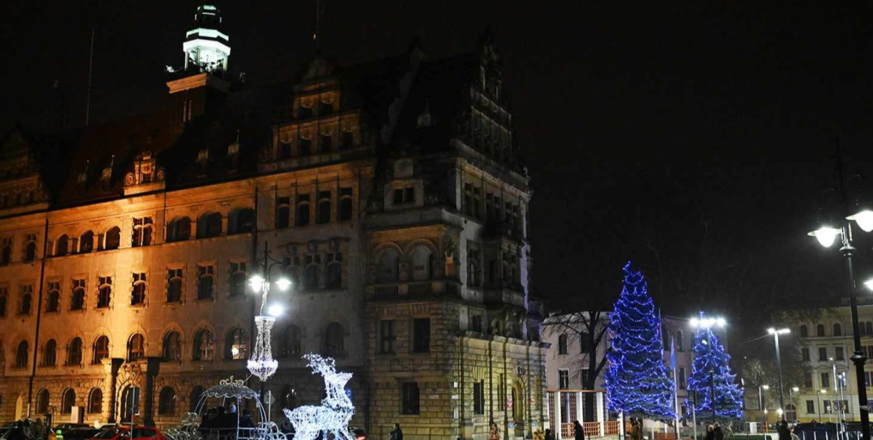 Miasto szuka firmy, która ubezpieczy majątek i pojazdy